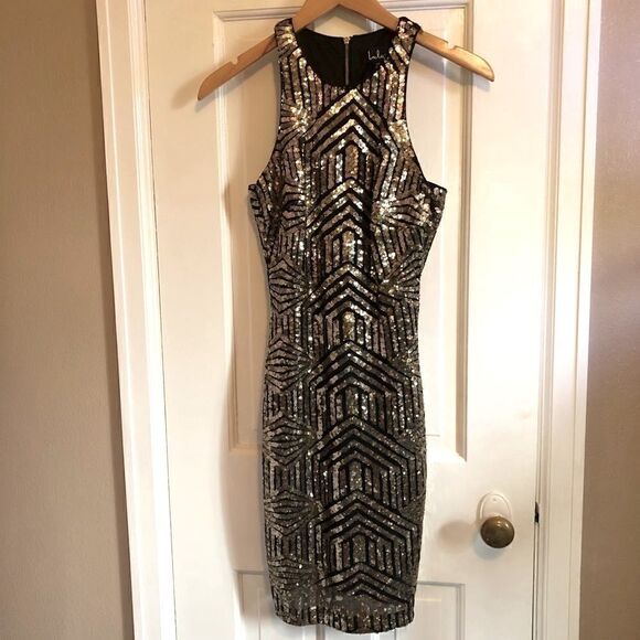 Gold sequin fitted dress  - Picture 1 of 10